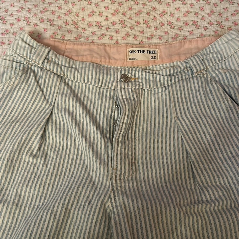 We the Free pleated denim striped wide leg jeans size 28 slouchy comfortable